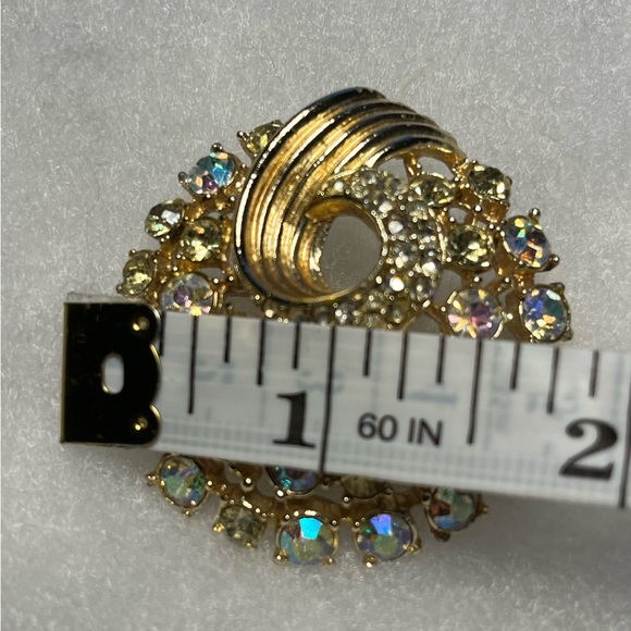 Aurora Borealis Circle Brooch - Picture 3 of 5